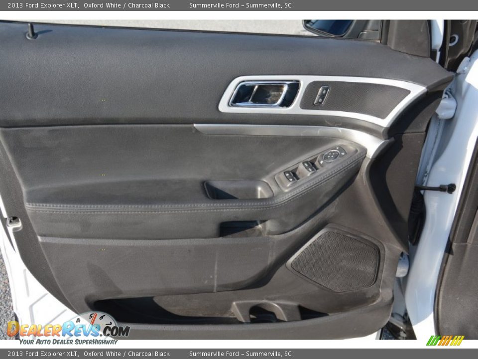 2013 Ford Explorer XLT Oxford White / Charcoal Black Photo #12