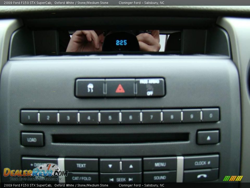2009 Ford F150 STX SuperCab Oxford White / Stone/Medium Stone Photo #23