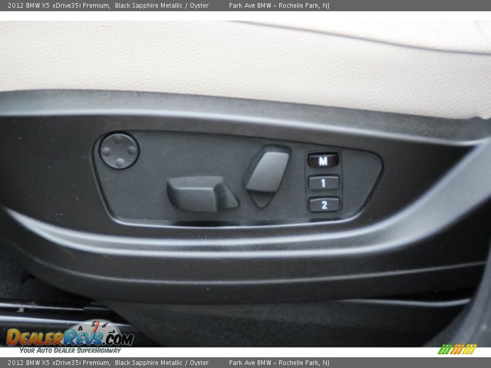 2012 BMW X5 xDrive35i Premium Black Sapphire Metallic / Oyster Photo #13