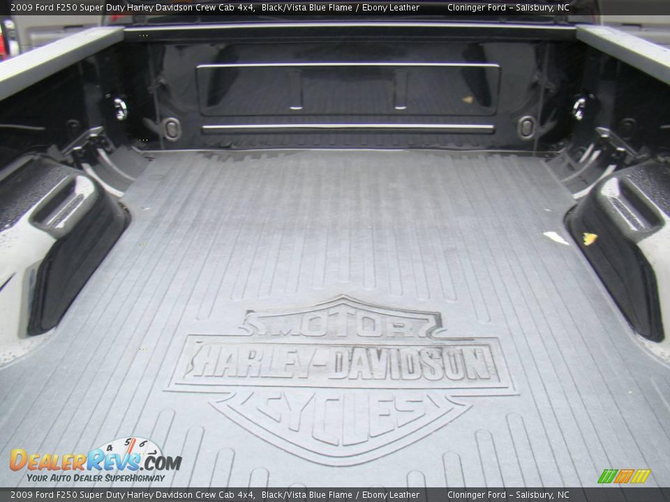 2009 Ford F250 Super Duty Harley Davidson Crew Cab 4x4 Black/Vista Blue Flame / Ebony Leather Photo #11