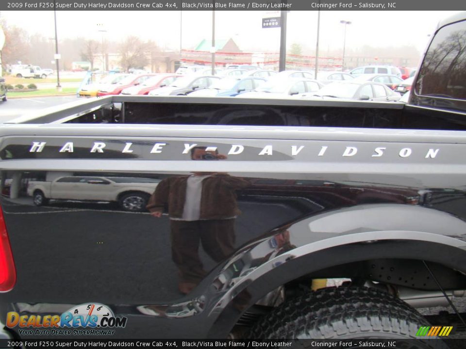 2009 Ford F250 Super Duty Harley Davidson Crew Cab 4x4 Black/Vista Blue Flame / Ebony Leather Photo #18