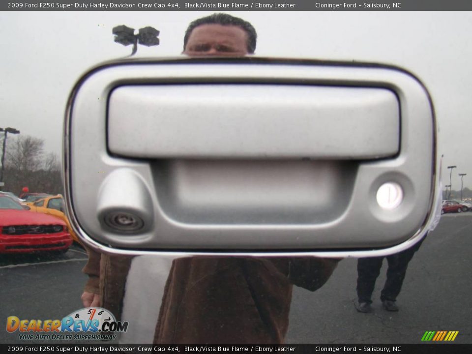 2009 Ford F250 Super Duty Harley Davidson Crew Cab 4x4 Black/Vista Blue Flame / Ebony Leather Photo #22