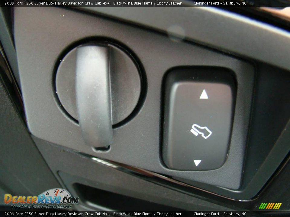 2009 Ford F250 Super Duty Harley Davidson Crew Cab 4x4 Black/Vista Blue Flame / Ebony Leather Photo #35