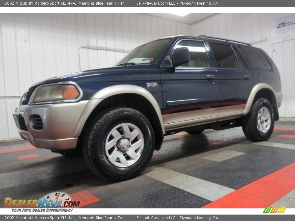 2002 Mitsubishi Montero Sport XLS 4x4 Memphis Blue Pearl / Tan Photo #2