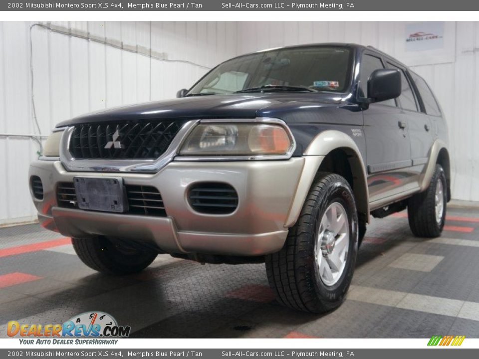 2002 Mitsubishi Montero Sport XLS 4x4 Memphis Blue Pearl / Tan Photo #3