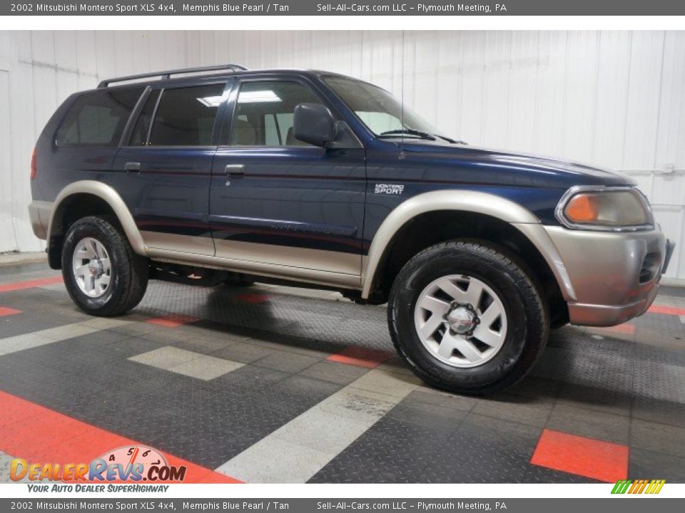 2002 Mitsubishi Montero Sport XLS 4x4 Memphis Blue Pearl / Tan Photo #6