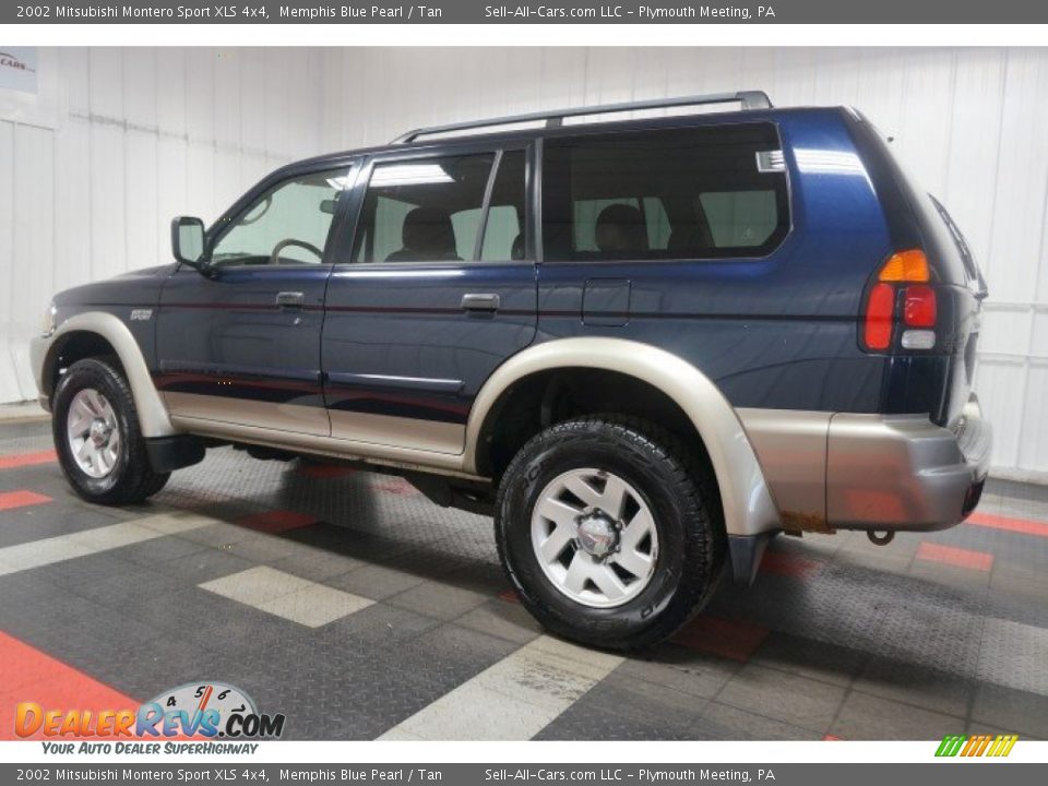 2002 Mitsubishi Montero Sport XLS 4x4 Memphis Blue Pearl / Tan Photo #11