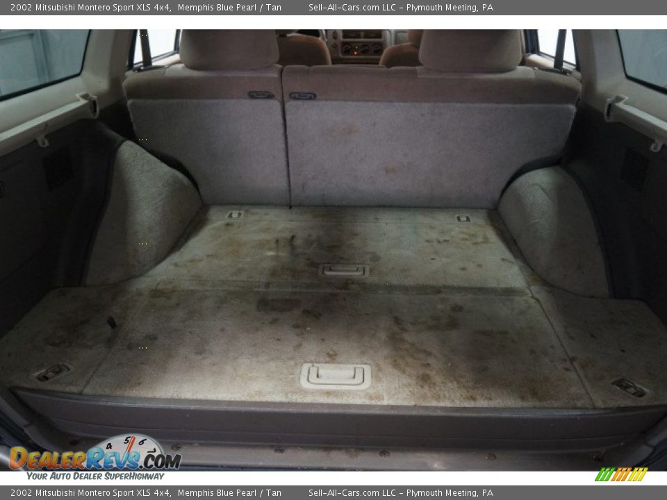 2002 Mitsubishi Montero Sport XLS 4x4 Memphis Blue Pearl / Tan Photo #18