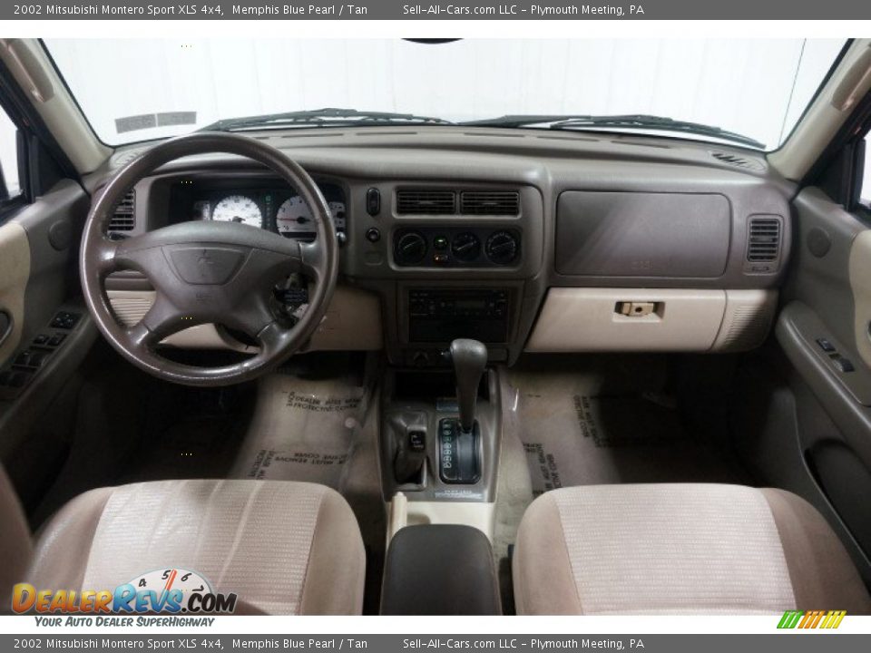 2002 Mitsubishi Montero Sport XLS 4x4 Memphis Blue Pearl / Tan Photo #20