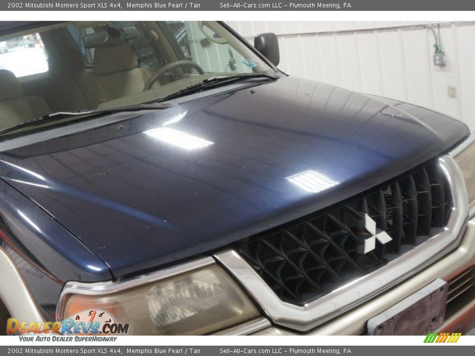 2002 Mitsubishi Montero Sport XLS 4x4 Memphis Blue Pearl / Tan Photo #35