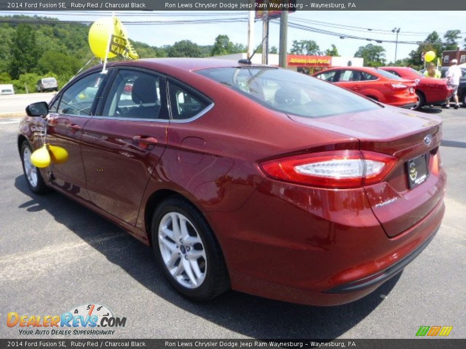 2014 Ford Fusion SE Ruby Red / Charcoal Black Photo #4