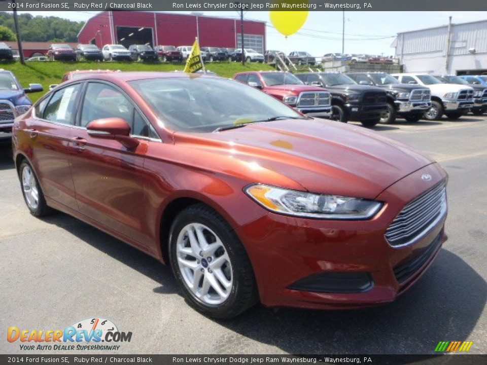 2014 Ford Fusion SE Ruby Red / Charcoal Black Photo #8