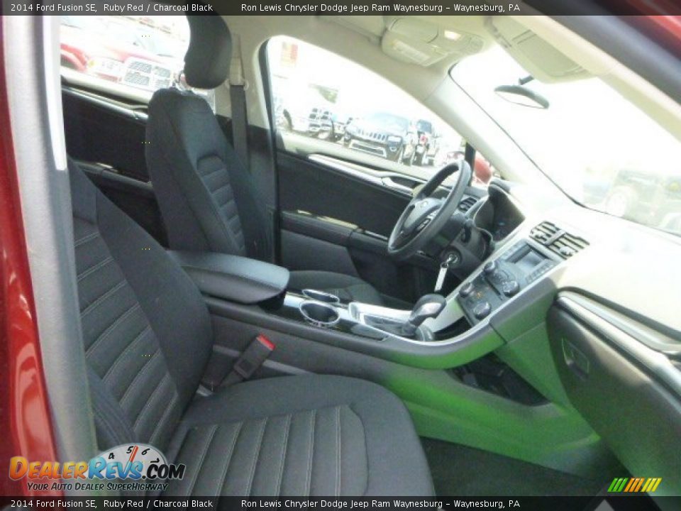 2014 Ford Fusion SE Ruby Red / Charcoal Black Photo #10
