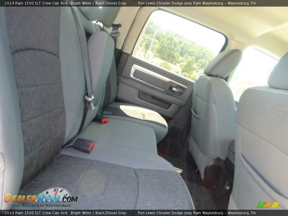 2014 Ram 1500 SLT Crew Cab 4x4 Bright White / Black/Diesel Gray Photo #9
