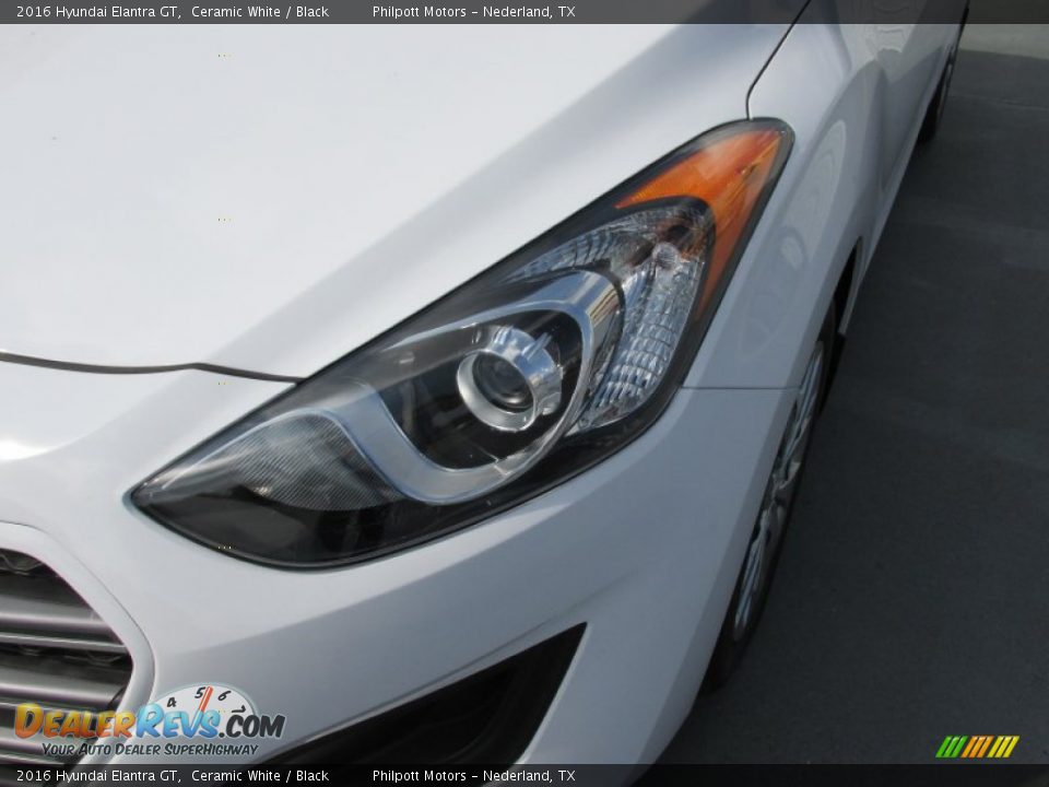 2016 Hyundai Elantra GT Ceramic White / Black Photo #9