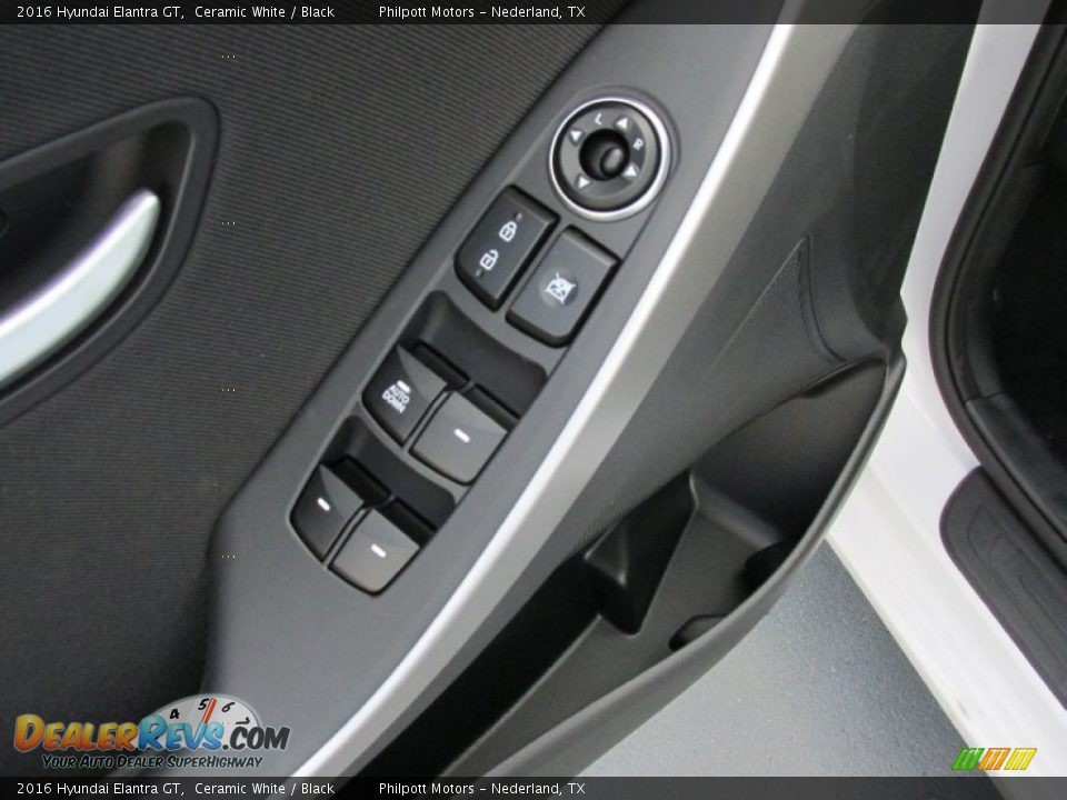 2016 Hyundai Elantra GT Ceramic White / Black Photo #20