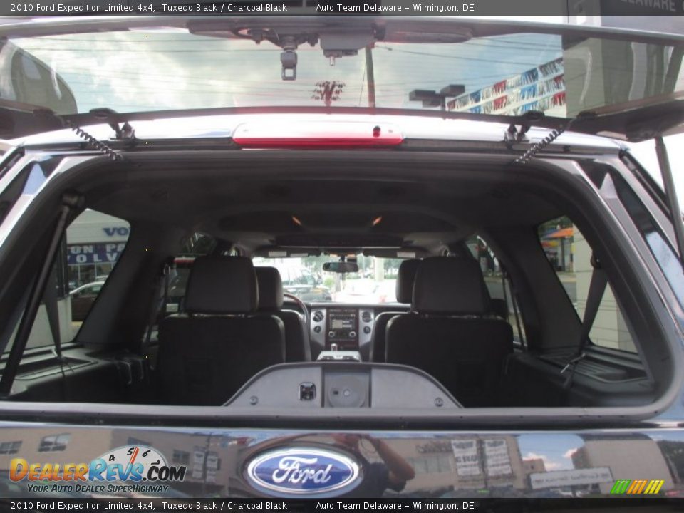 2010 Ford Expedition Limited 4x4 Tuxedo Black / Charcoal Black Photo #33