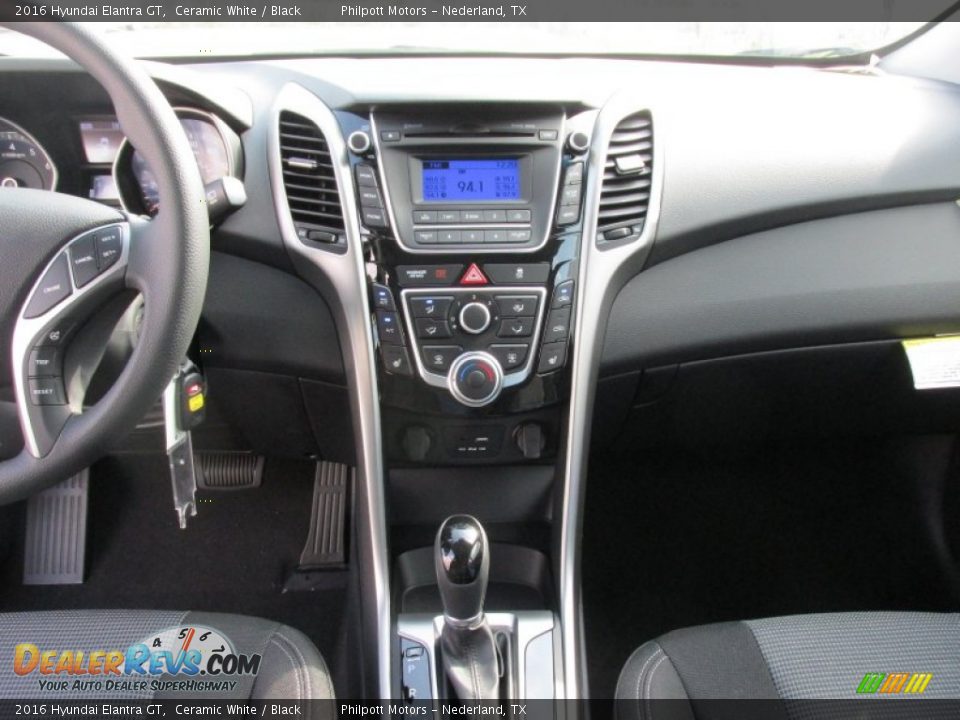 2016 Hyundai Elantra GT Ceramic White / Black Photo #24