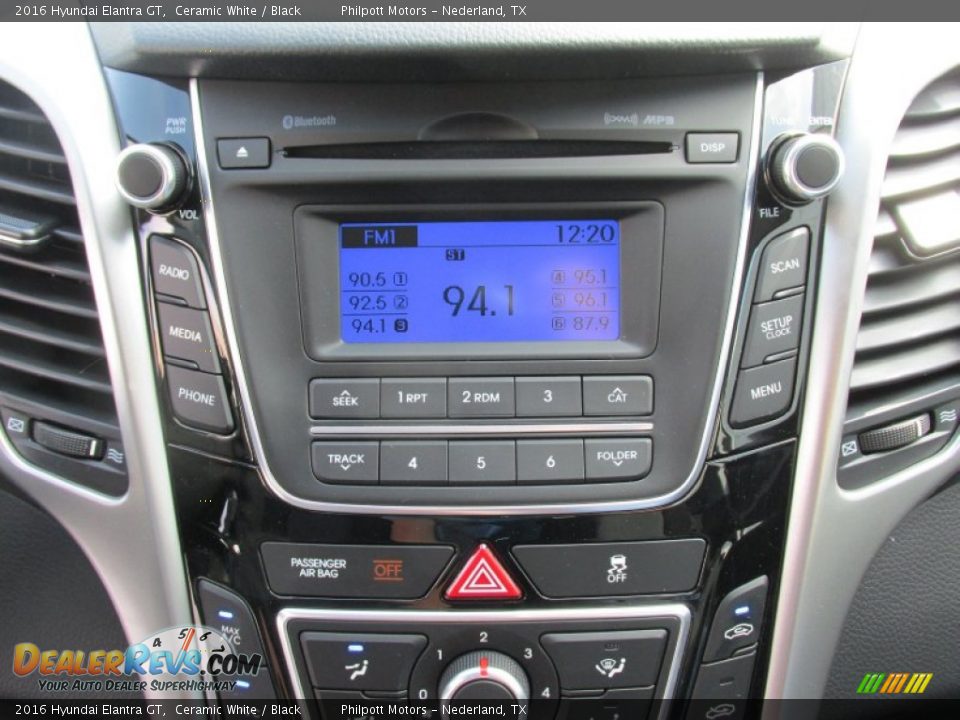 2016 Hyundai Elantra GT Ceramic White / Black Photo #25