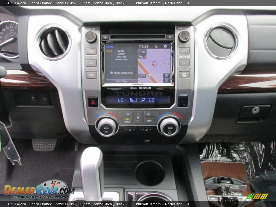 2015 Toyota Tundra Limited CrewMax 4x4 Sunset Bronze Mica / Black Photo #26