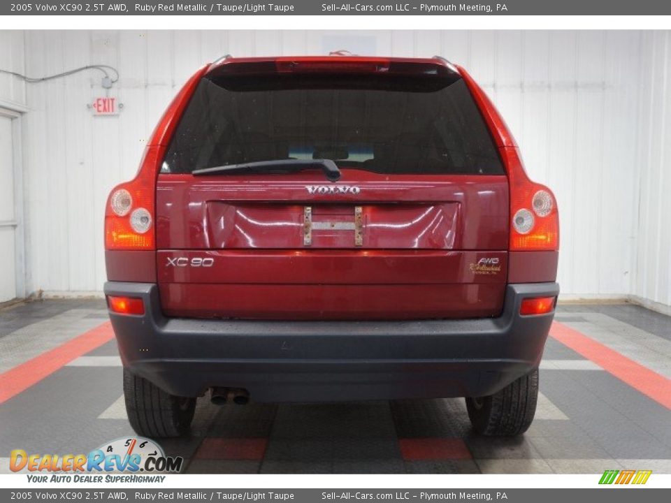 2005 Volvo XC90 2.5T AWD Ruby Red Metallic / Taupe/Light Taupe Photo #9
