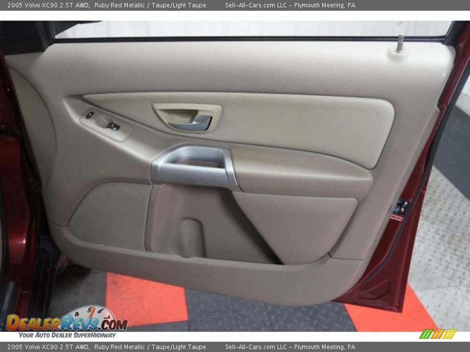 2005 Volvo XC90 2.5T AWD Ruby Red Metallic / Taupe/Light Taupe Photo #17