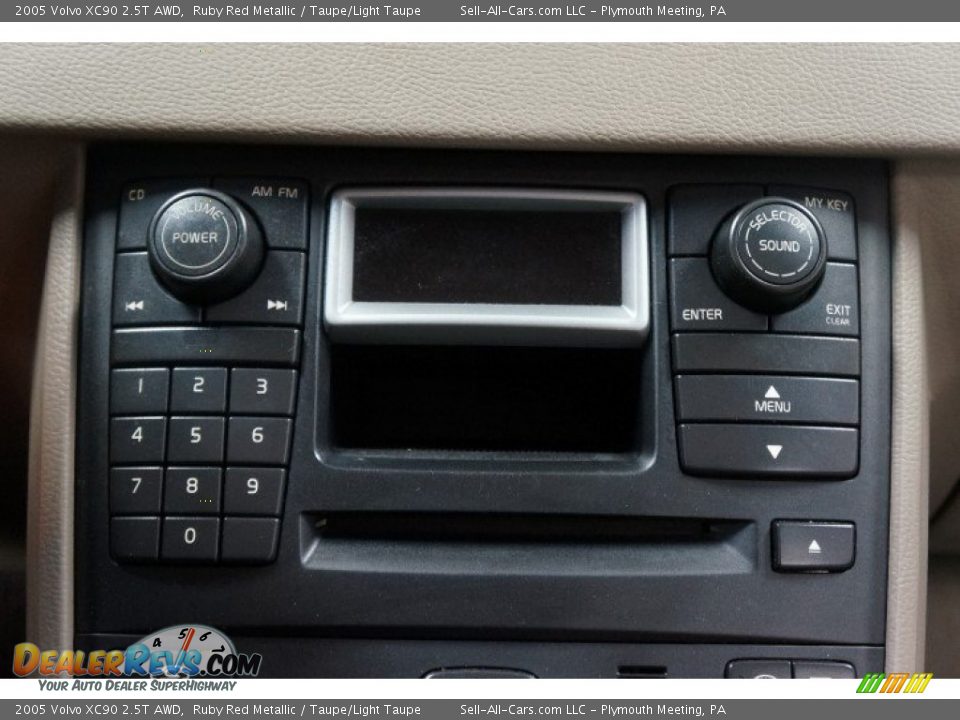 2005 Volvo XC90 2.5T AWD Ruby Red Metallic / Taupe/Light Taupe Photo #29
