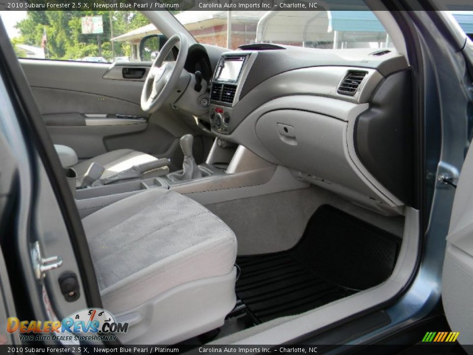 2010 Subaru Forester 2.5 X Newport Blue Pearl / Platinum Photo #22