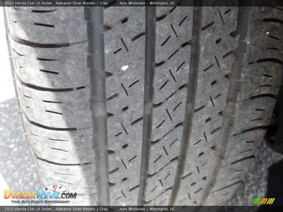 2013 Honda Civic LX Sedan Alabaster Silver Metallic / Gray Photo #10