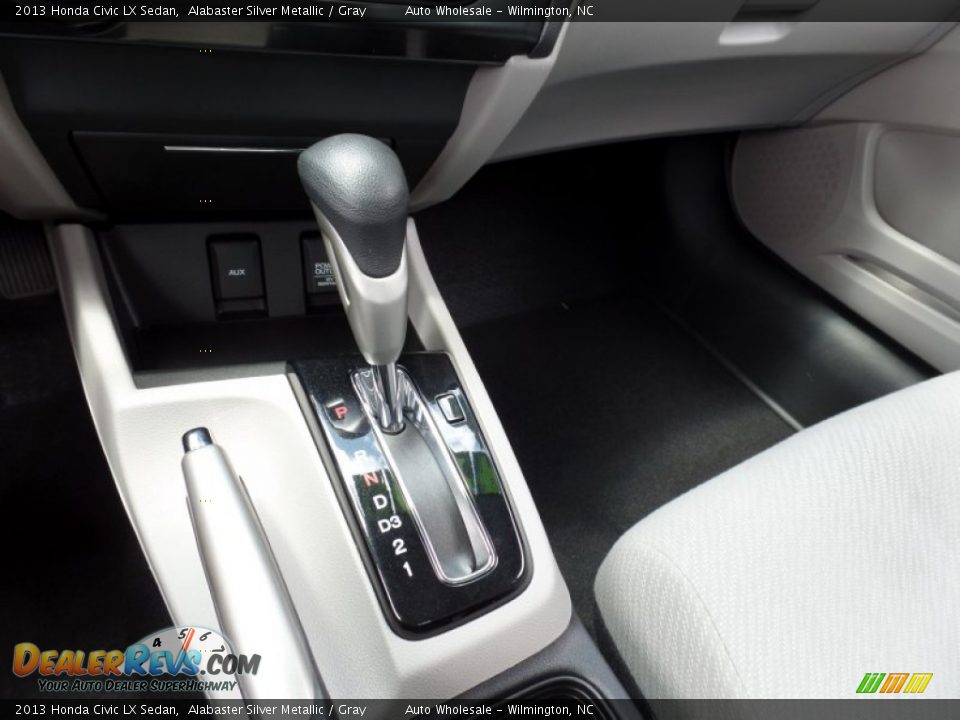 2013 Honda Civic LX Sedan Alabaster Silver Metallic / Gray Photo #19