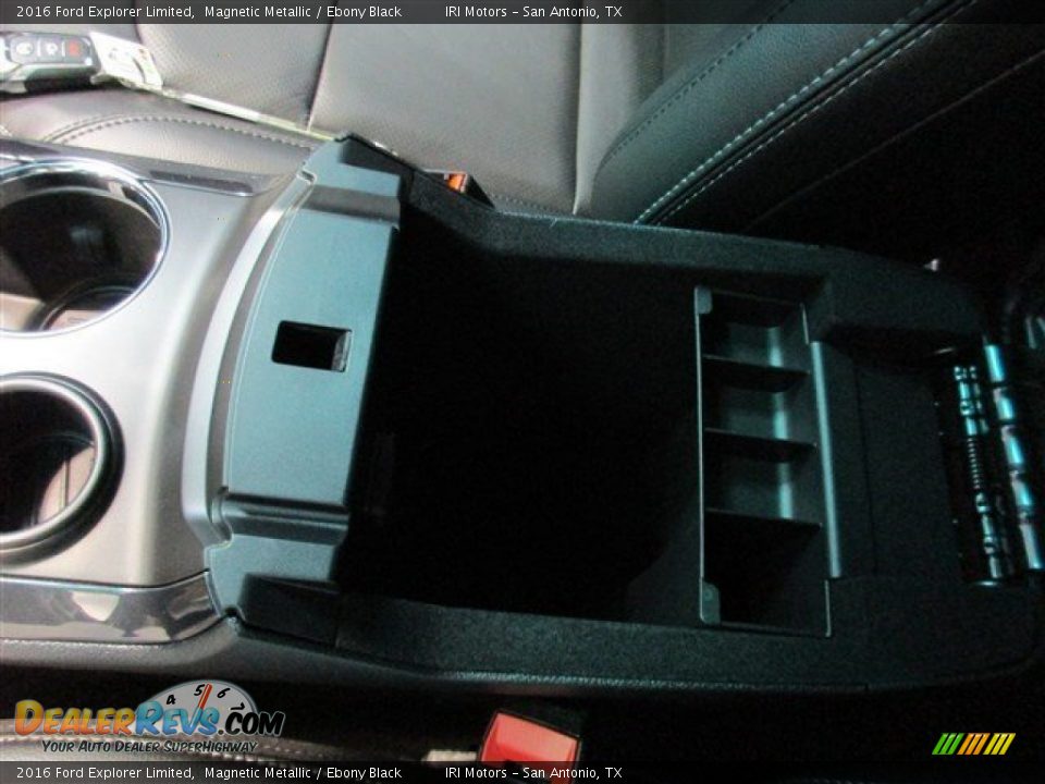2016 Ford Explorer Limited Magnetic Metallic / Ebony Black Photo #25
