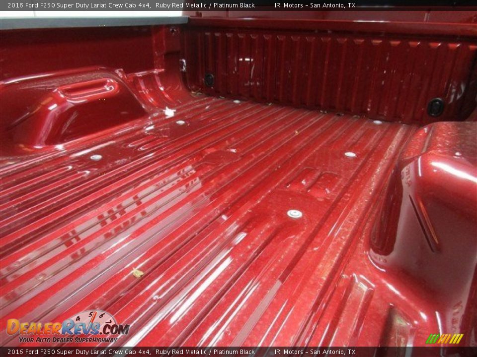 2016 Ford F250 Super Duty Lariat Crew Cab 4x4 Ruby Red Metallic / Platinum Black Photo #8