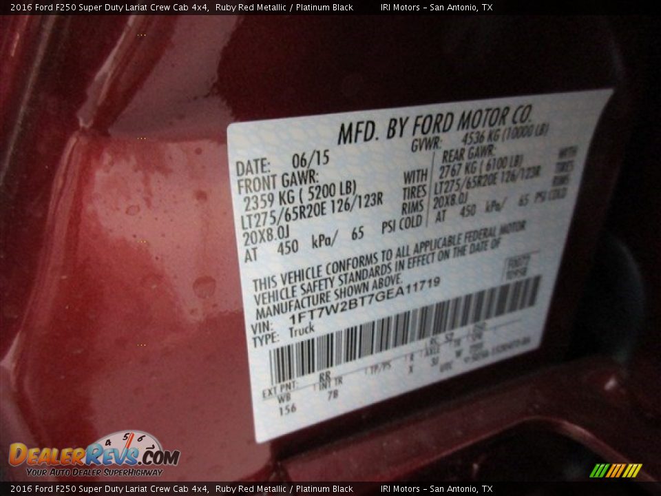 2016 Ford F250 Super Duty Lariat Crew Cab 4x4 Ruby Red Metallic / Platinum Black Photo #17