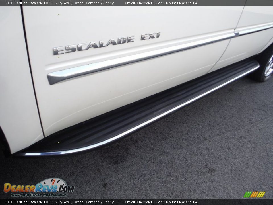 2010 Cadillac Escalade EXT Luxury AWD White Diamond / Ebony Photo #4