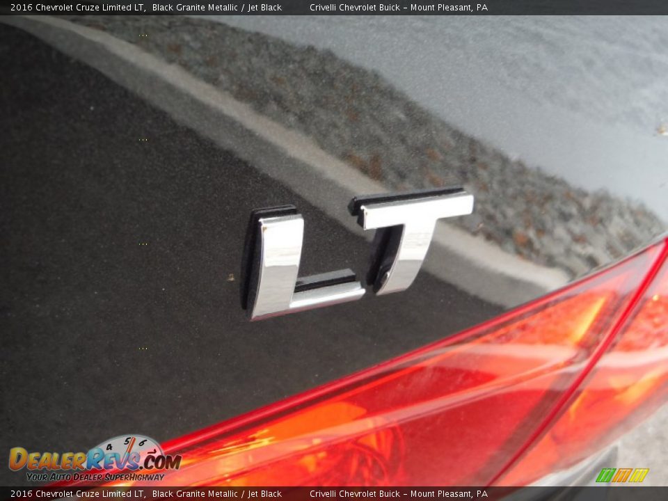 2016 Chevrolet Cruze Limited LT Black Granite Metallic / Jet Black Photo #9