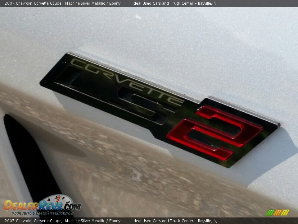 2007 Chevrolet Corvette Coupe Machine Silver Metallic / Ebony Photo #18