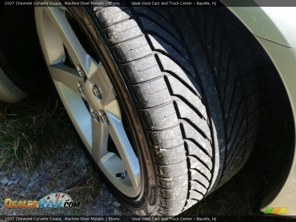 2007 Chevrolet Corvette Coupe Machine Silver Metallic / Ebony Photo #19