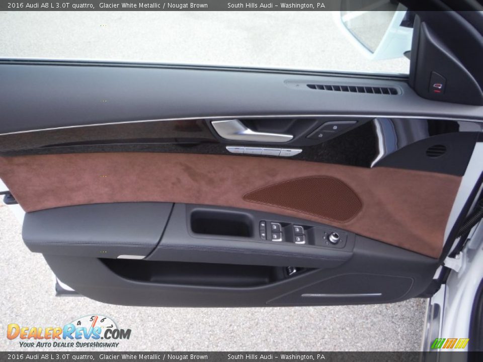 Door Panel of 2016 Audi A8 L 3.0T quattro Photo #20