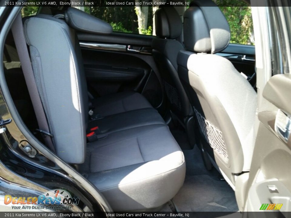 2011 Kia Sorento LX V6 AWD Ebony Black / Black Photo #23