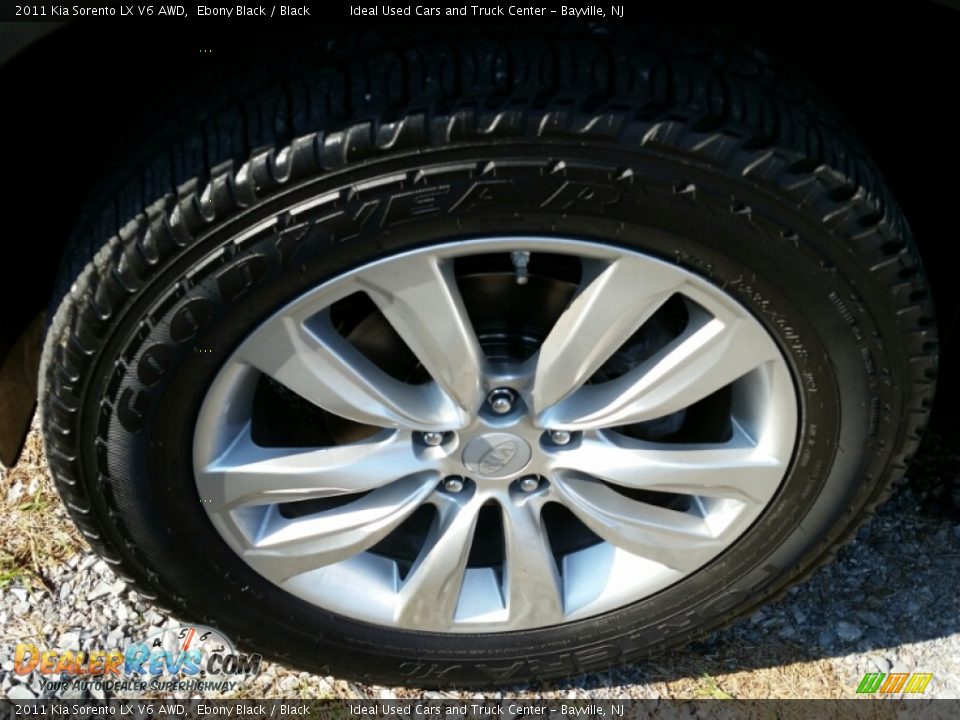 2011 Kia Sorento LX V6 AWD Ebony Black / Black Photo #30