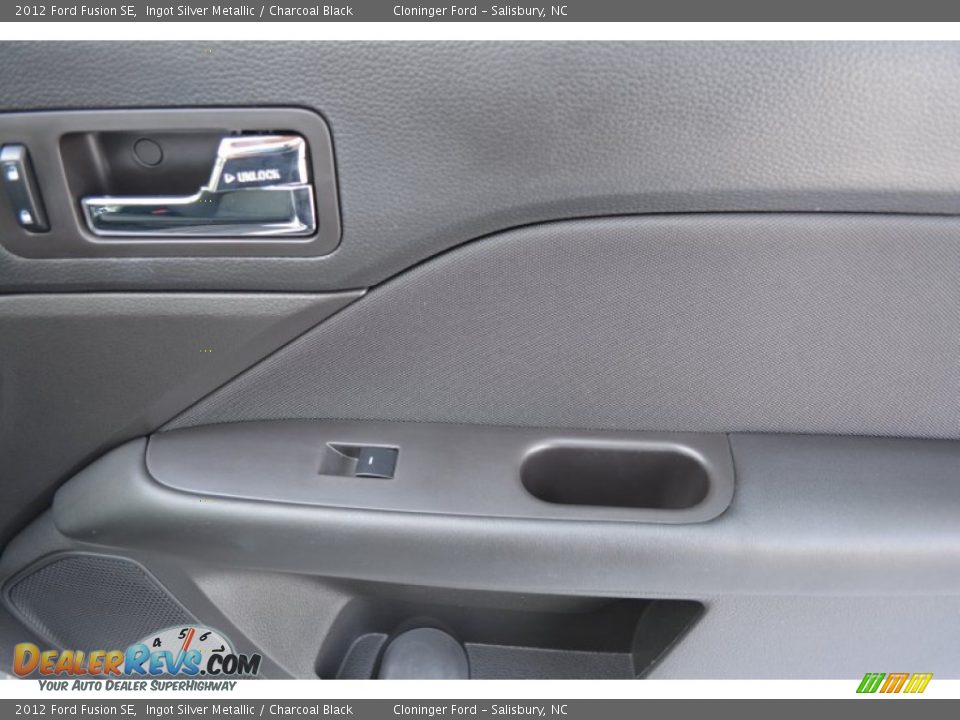 2012 Ford Fusion SE Ingot Silver Metallic / Charcoal Black Photo #17