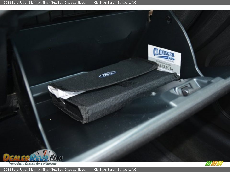 2012 Ford Fusion SE Ingot Silver Metallic / Charcoal Black Photo #26