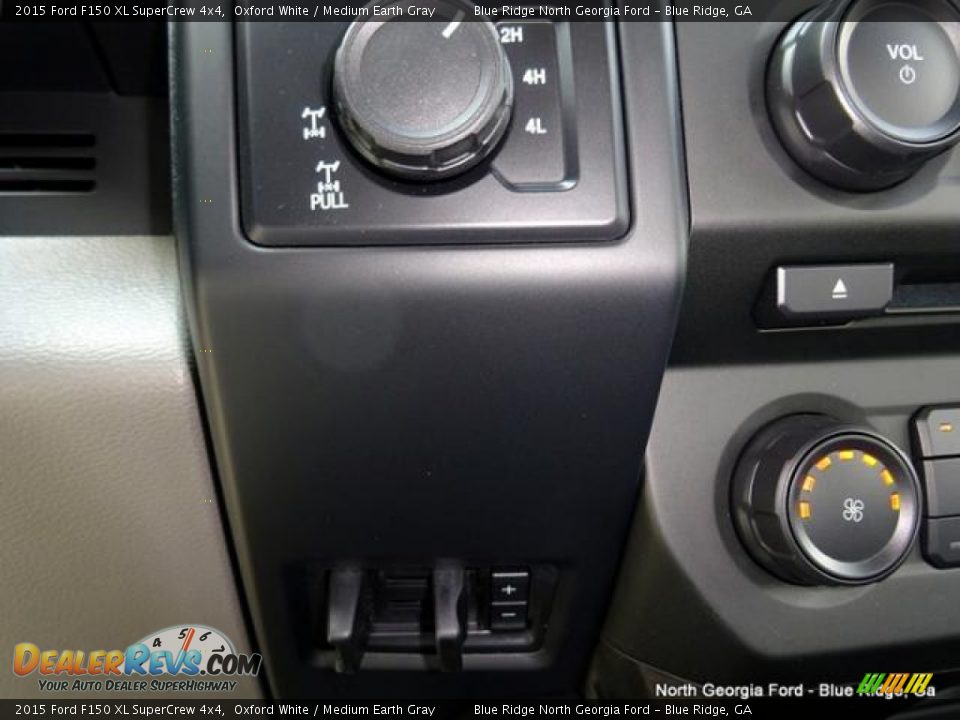 2015 Ford F150 XL SuperCrew 4x4 Oxford White / Medium Earth Gray Photo #21