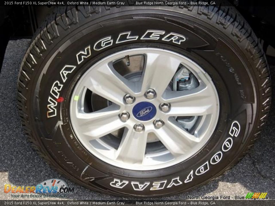 2015 Ford F150 XL SuperCrew 4x4 Oxford White / Medium Earth Gray Photo #24