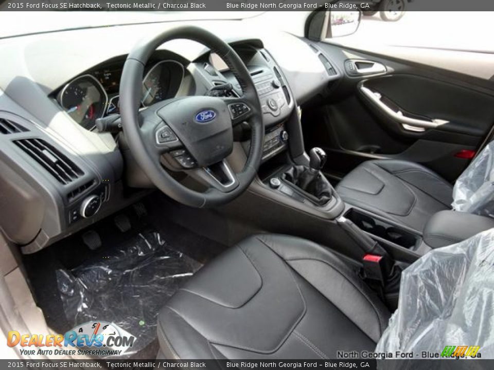 2015 Ford Focus SE Hatchback Tectonic Metallic / Charcoal Black Photo #31