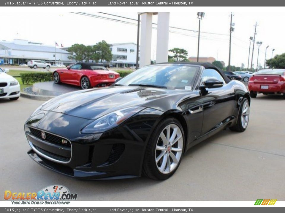 Front 3/4 View of 2016 Jaguar F-TYPE S Convertible Photo #12