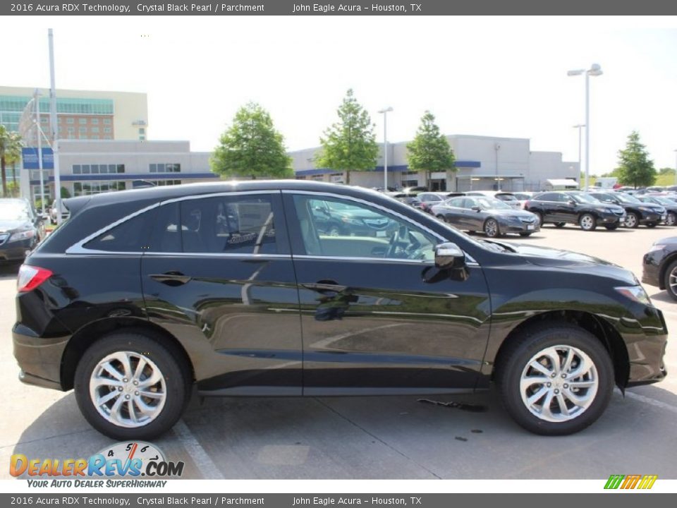 2016 Acura RDX Technology Crystal Black Pearl / Parchment Photo #8