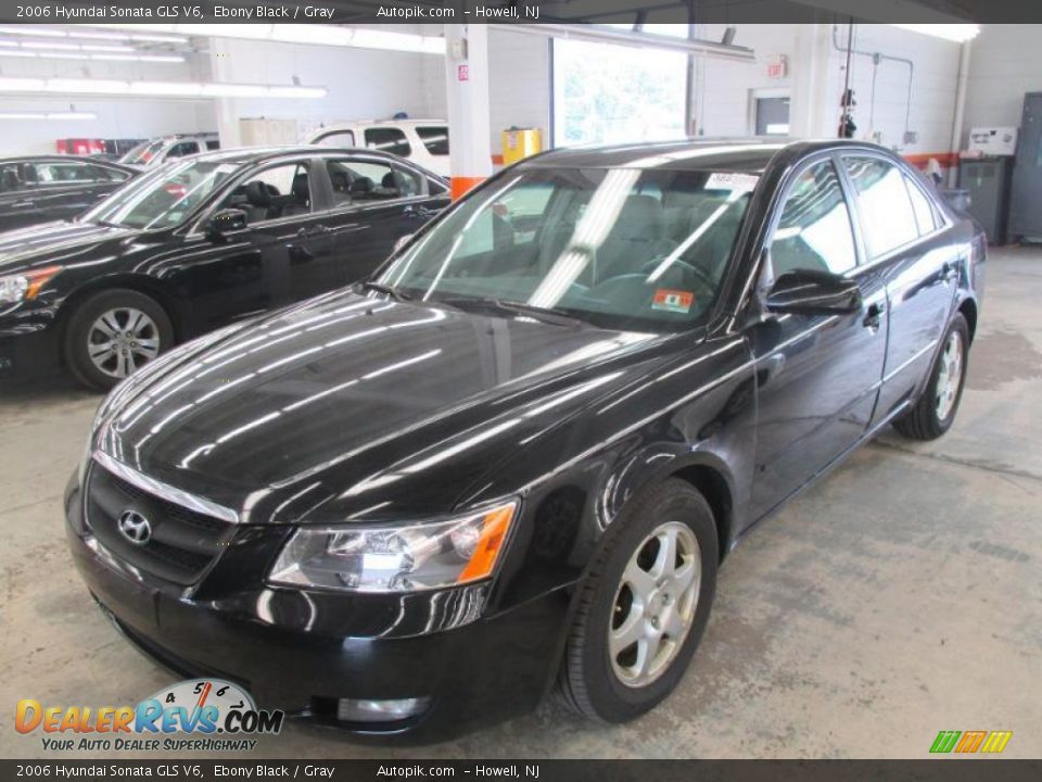 2006 Hyundai Sonata GLS V6 Ebony Black / Gray Photo #1