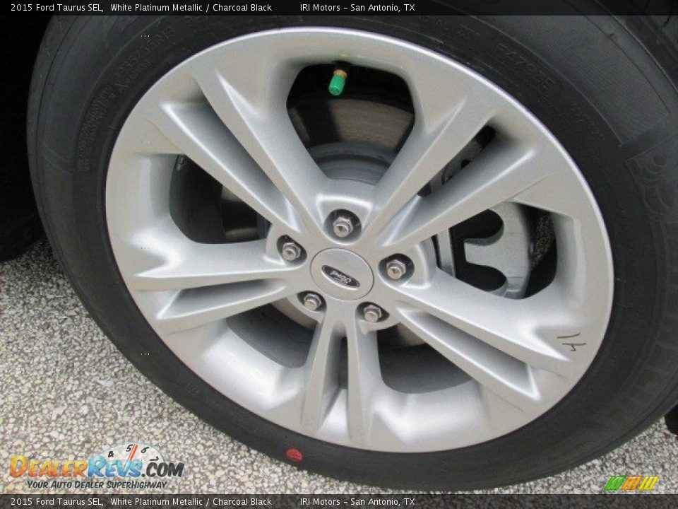 2015 Ford Taurus SEL White Platinum Metallic / Charcoal Black Photo #4