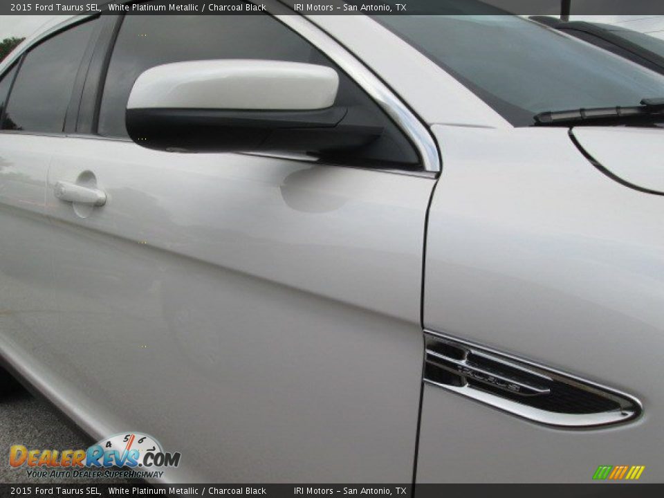 2015 Ford Taurus SEL White Platinum Metallic / Charcoal Black Photo #5